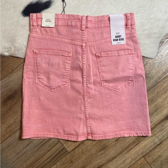 Bershka Women's Pink Denim Mini Skirt - Picture 7 of 8